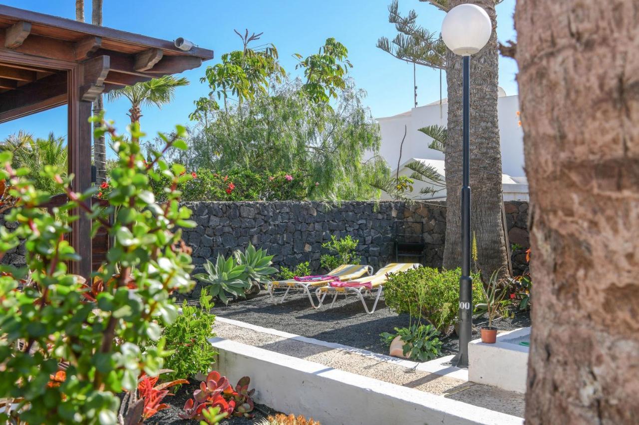 Bungalow Playa Bastián Costa Teguise Esterno foto