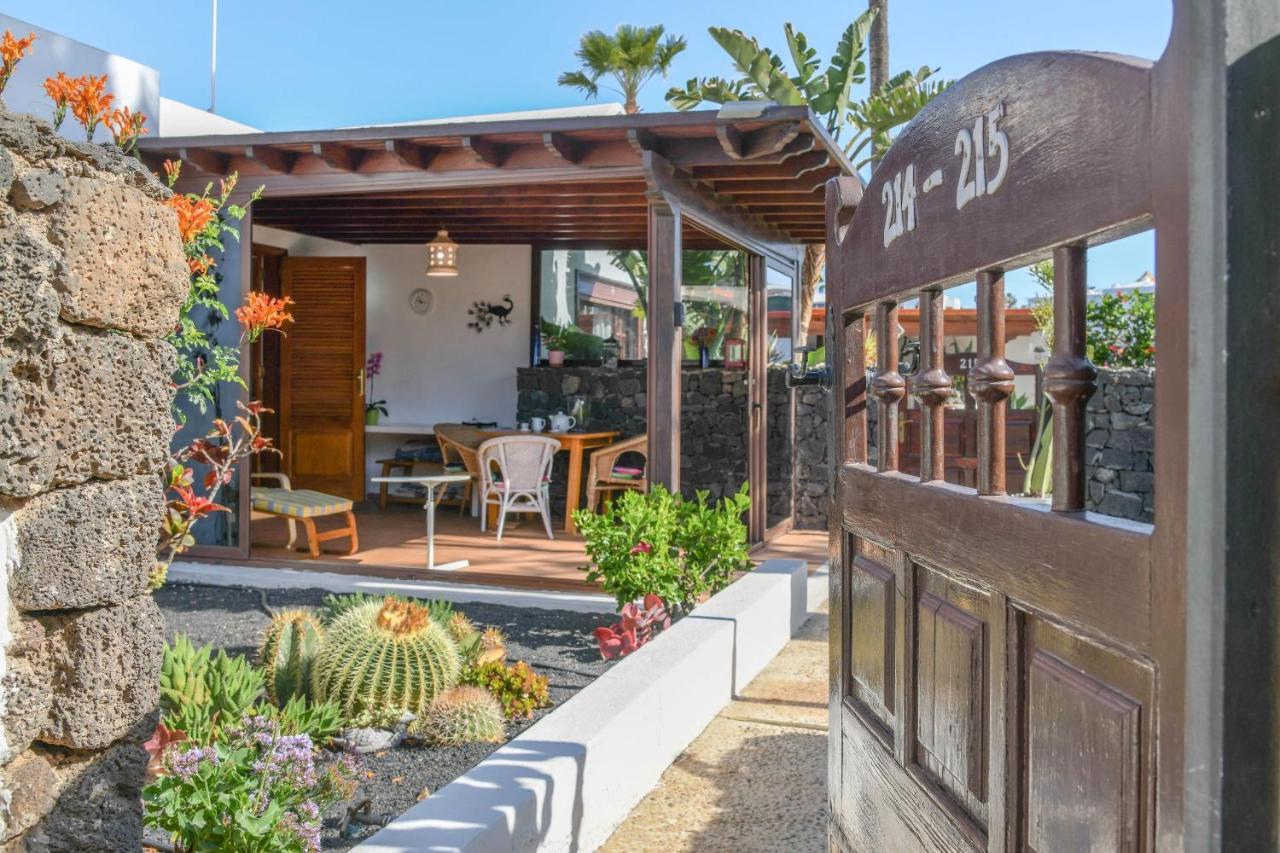 Bungalow Playa Bastián Costa Teguise Esterno foto