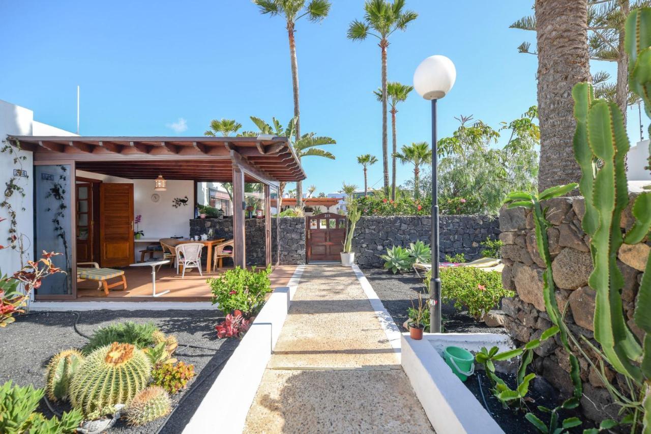 Bungalow Playa Bastián Costa Teguise Esterno foto